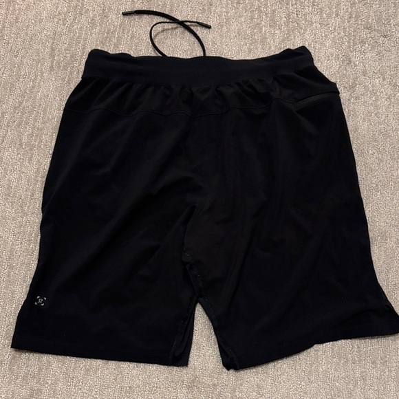 Lululemon Black Men's Shorts Medium - Picture 3 of 4
